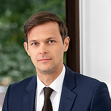  Dr. Matthias Hoener